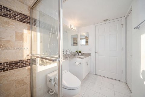 Copropriété à vendre à Aventura, Floride: 2 chambres, 101.36 m2 № 2270796 - photo 21