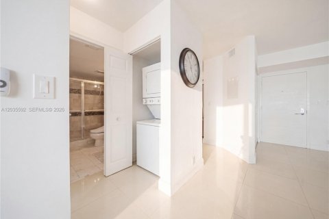Copropriété à vendre à Aventura, Floride: 2 chambres, 101.36 m2 № 2270796 - photo 19
