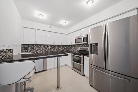 Copropriété à vendre à Aventura, Floride: 2 chambres, 101.36 m2 № 2270796 - photo 12