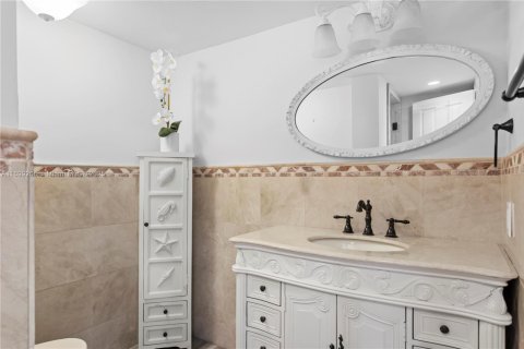 Adosado en alquiler en Hillsboro Beach, Florida, 2 dormitorios, 224.82 m2 № 1959441 - foto 12