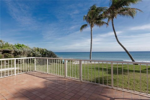 Adosado en alquiler en Hillsboro Beach, Florida, 2 dormitorios, 224.82 m2 № 1959441 - foto 11