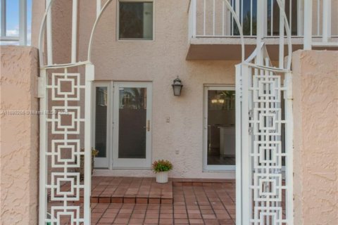 Adosado en alquiler en Hillsboro Beach, Florida, 2 dormitorios, 224.82 m2 № 1959441 - foto 25