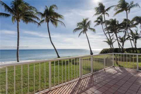 Adosado en alquiler en Hillsboro Beach, Florida, 2 dormitorios, 224.82 m2 № 1959441 - foto 24