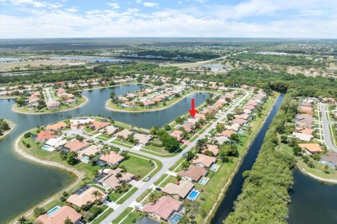 Купить виллу или дом в Бока-Ратон, Флорида 4 комнаты, 243.13м2, № 2082791 - фото 3