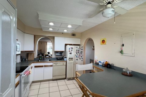 Купить кондоминиум в Дирфилд-Бич, Флорида 1 комната, 99.41м2, № 2253594 - фото 15