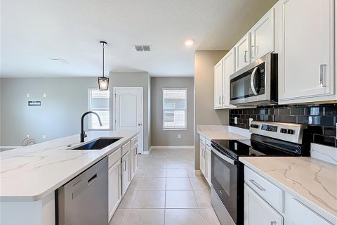 Villa ou maison à vendre à Tavares, Floride: 3 chambres, 213.3 m2 № 1906046 - photo 10