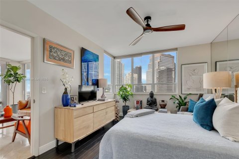 Condo in Miami, Florida, 2 bedrooms  № 1946108 - photo 21