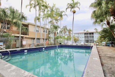 Copropriété à louer à Miami, Floride: 33.44 m2 № 2048219 - photo 4