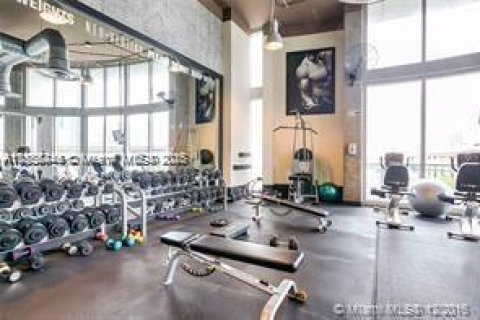 Condo in Miami, Florida, 1 bedroom  № 1978206 - photo 13