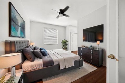 Снять в аренду виллу или дом в Уэстон, Флорида 5 спален, 319.31м2, № 2006380 - фото 23