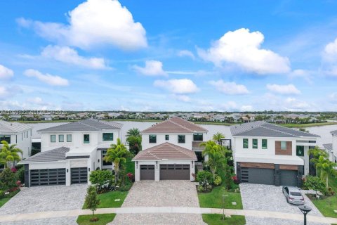 Villa ou maison à vendre à Palm Beach Gardens, Floride: 5 chambres, 393.72 m2 № 2064648 - photo 3