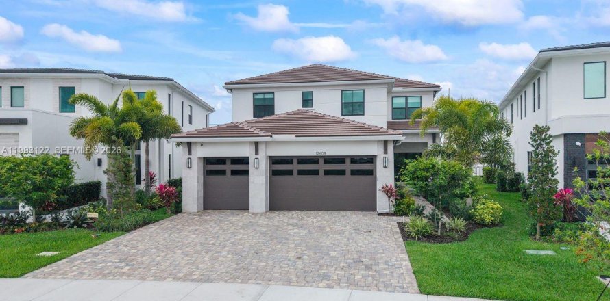 Villa ou maison à Palm Beach Gardens, Floride 5 chambres, 393.72 m2 № 2064648