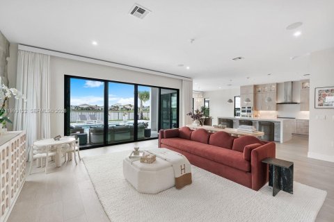 Villa ou maison à vendre à Palm Beach Gardens, Floride: 5 chambres, 393.72 m2 № 2064648 - photo 12