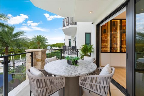 Villa ou maison à vendre à Palmetto Bay, Floride: 3 chambres, 292.64 m2 № 2024716 - photo 28