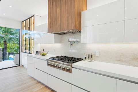 Villa ou maison à vendre à Palmetto Bay, Floride: 3 chambres, 292.64 m2 № 2024716 - photo 23