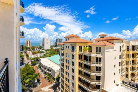 Condo in Sarasota, Florida, 2 bedrooms  № 2236674 - photo 22