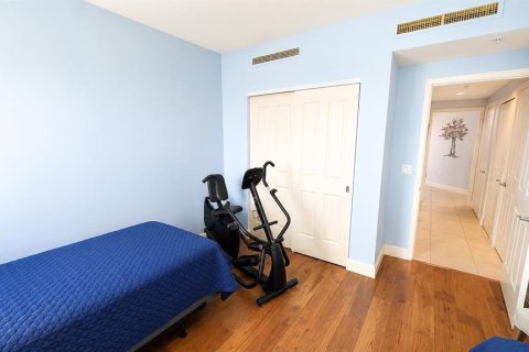 Condo in Sarasota, Florida, 2 bedrooms  № 2236674 - photo 29
