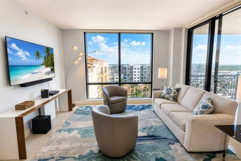 Condo in Sarasota, Florida, 2 bedrooms  № 2236674 - photo 11