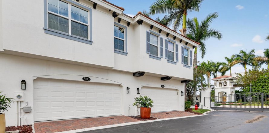 Townhouse in Boynton Beach, Florida 3 bedrooms, 146.32 sq.m. № 2248411