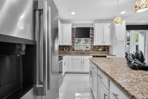 Townhouse in Boynton Beach, Florida 3 bedrooms, 146.32 sq.m. № 2248411 - photo 8