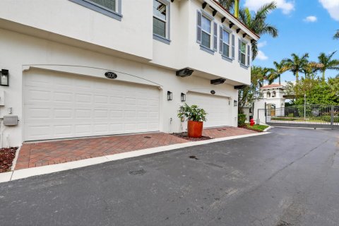 Townhouse in Boynton Beach, Florida 3 bedrooms, 146.32 sq.m. № 2248411 - photo 13