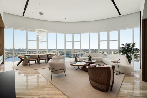 Condominio en venta en Sunny Isles Beach, Florida, 5 dormitorios, 532.05 m2 № 1970703 - foto 1