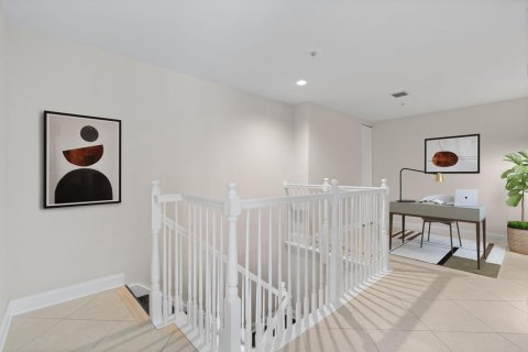 Townhouse in Wilton Manors, Florida 2 bedrooms, 174.93 sq.m. № 2083575 - photo 17