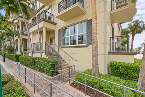 Touwnhouse à Wilton Manors, Floride 2 chambres, 174.93 m2 № 2083575