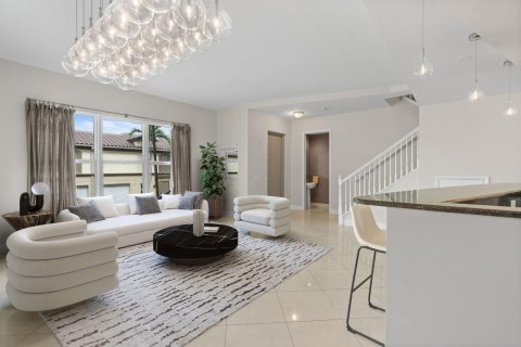 Townhouse in Wilton Manors, Florida 2 bedrooms, 174.93 sq.m. № 2083575 - photo 9