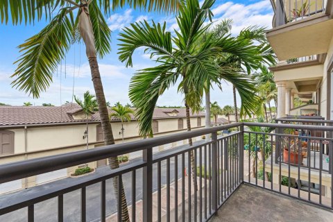 Townhouse in Wilton Manors, Florida 2 bedrooms, 174.93 sq.m. № 2083575 - photo 30