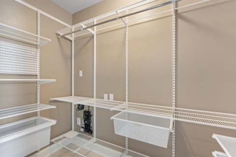 Townhouse in Wilton Manors, Florida 2 bedrooms, 174.93 sq.m. № 2083575 - photo 24