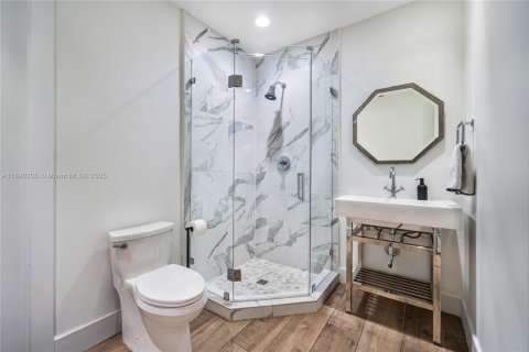 House in Aventura, Florida 3 bedrooms, 275.92 sq.m. № 2013053 - photo 29