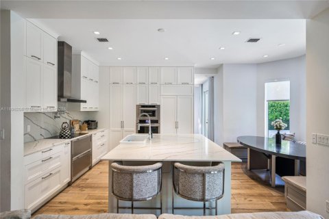 House in Aventura, Florida 3 bedrooms, 275.92 sq.m. № 2013053 - photo 10