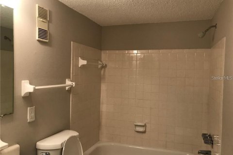 Condominio en alquiler en Tampa, Florida, 2 dormitorios, 90.58 m2 № 1811023 - foto 12