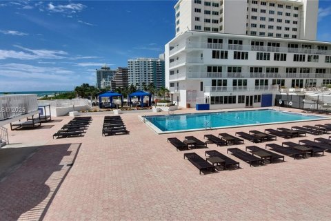 Copropriété à louer à Miami Beach, Floride: 1 chambre, 52.95 m2 № 1952345 - photo 11