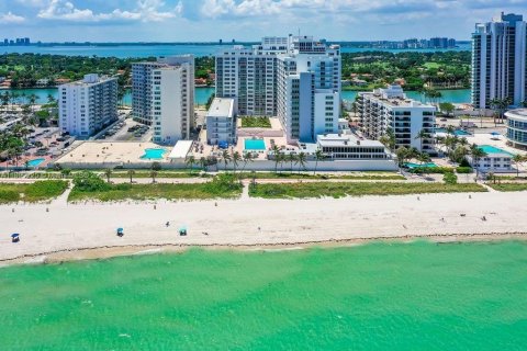 Copropriété à louer à Miami Beach, Floride: 1 chambre, 52.95 m2 № 1952345 - photo 5