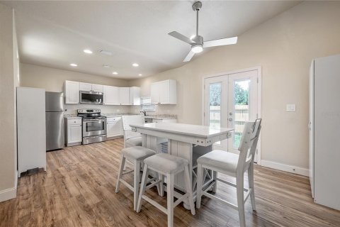 House in Tampa, Florida 2 bedrooms, 73.58 sq.m. № 1870463 - photo 7