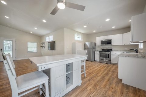 House in Tampa, Florida 2 bedrooms, 73.58 sq.m. № 1870463 - photo 8
