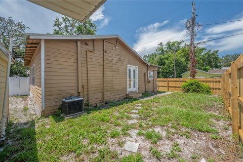 House in Tampa, Florida 2 bedrooms, 73.58 sq.m. № 1870463 - photo 25