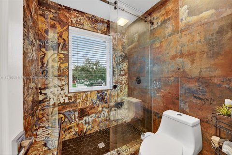 House in Pembroke Pines, Florida 5 bedrooms, 377.09 sq.m. № 2047834 - photo 30