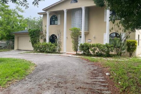 House in Miami, Florida 4 bedrooms, 244.8 sq.m. № 1824672 - photo 1