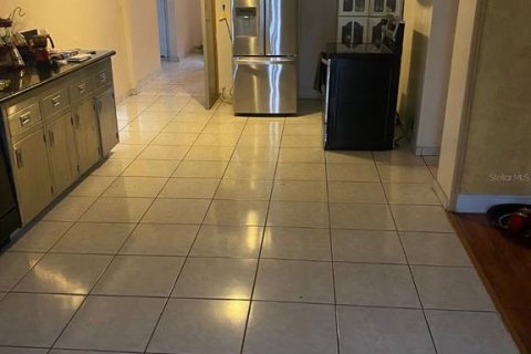 House in Miami, Florida 4 bedrooms, 244.8 sq.m. № 1824672 - photo 5