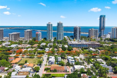 Casa en venta en Miami, Florida, 5 dormitorios, 502.79 m2 № 1766390 - foto 3