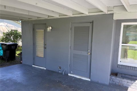 Casa en venta en Orlando, Florida, 3 dormitorios, 96.43 m2 № 2388292 - foto 2