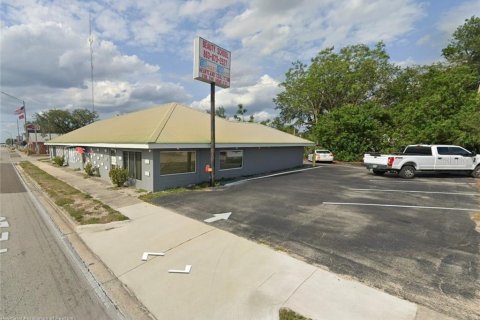 Commercial property in Avon Park, Florida 420.29 sq.m. № 2212319 - photo 3