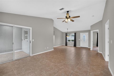 Villa ou maison à vendre à Palm Coast, Floride: 3 chambres, 141.95 m2 № 2406242 - photo 17