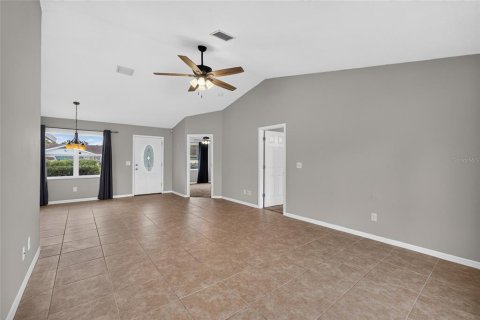 Villa ou maison à vendre à Palm Coast, Floride: 3 chambres, 141.95 m2 № 2406242 - photo 15