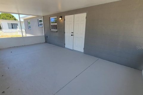 Villa ou maison à louer à Port Richey, Floride: 3 chambres, 128.58 m2 № 2426941 - photo 19