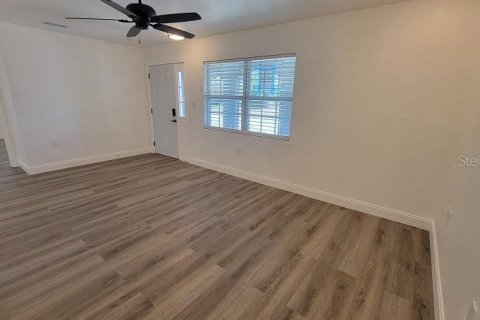 Villa ou maison à louer à Port Richey, Floride: 3 chambres, 128.58 m2 № 2426941 - photo 23