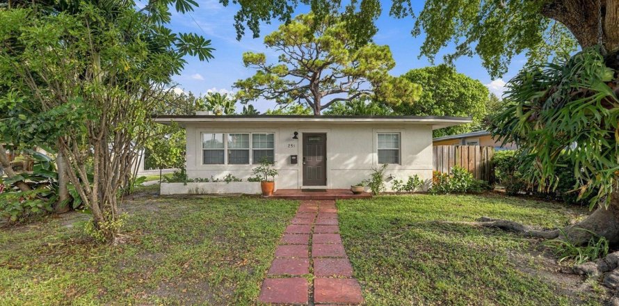 Villa ou maison à Fort Lauderdale, Floride 2 chambres, 63.36 m2 № 2418277